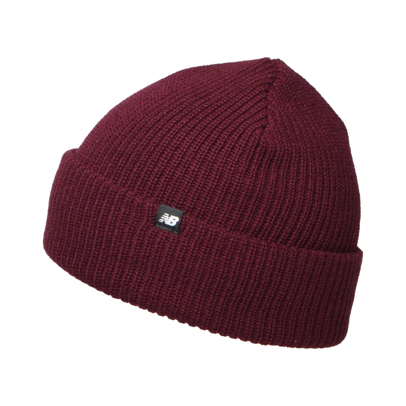 New Balance Fisherman Beanie Mütze im Rippenstrick - Weinrot