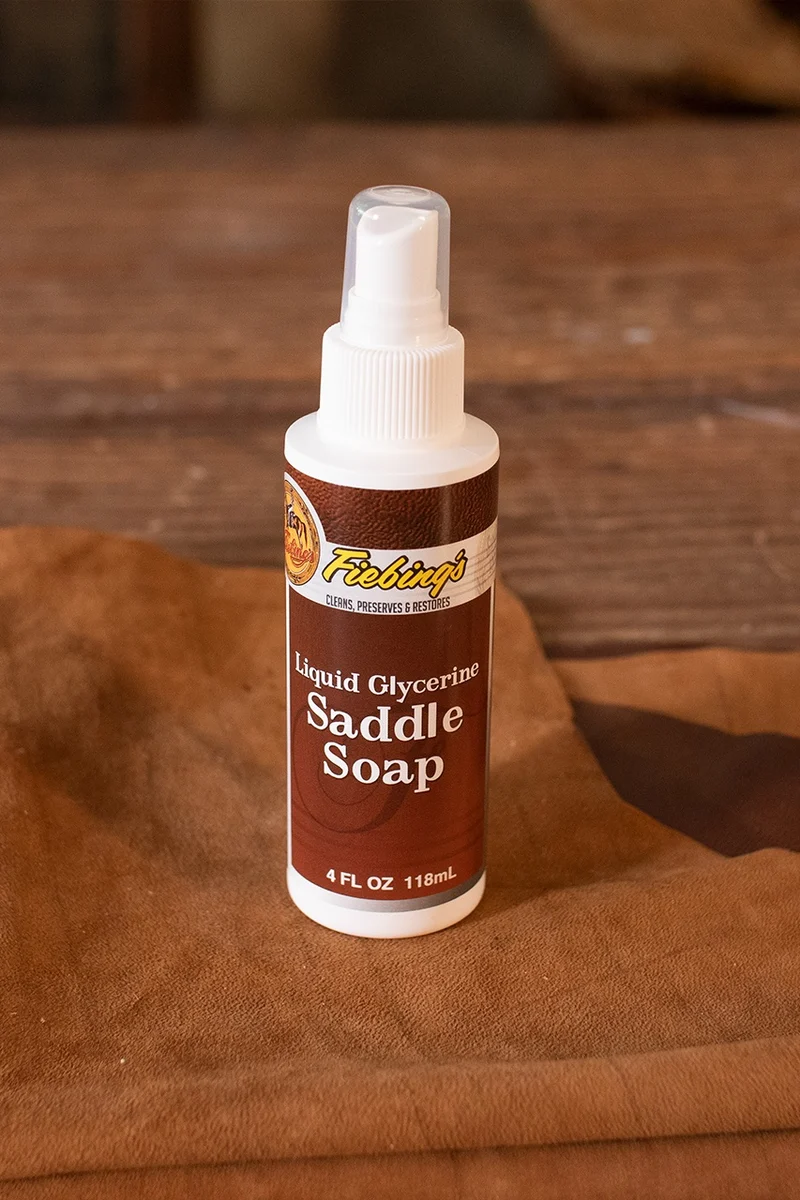 Universal Leather Soap Fiebing's 118 ml. Neutral