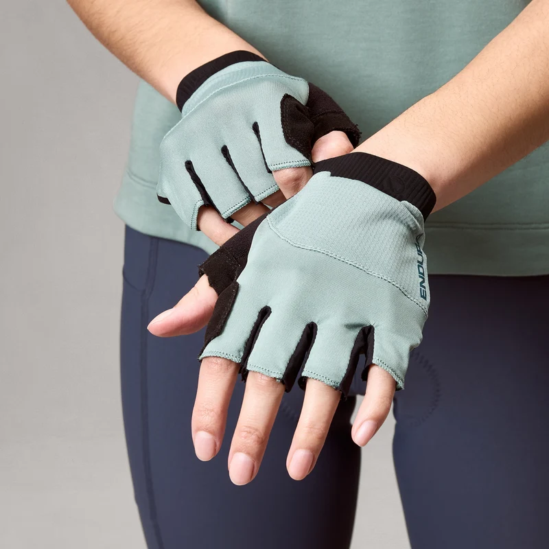 Loop Mitts - Sage Green