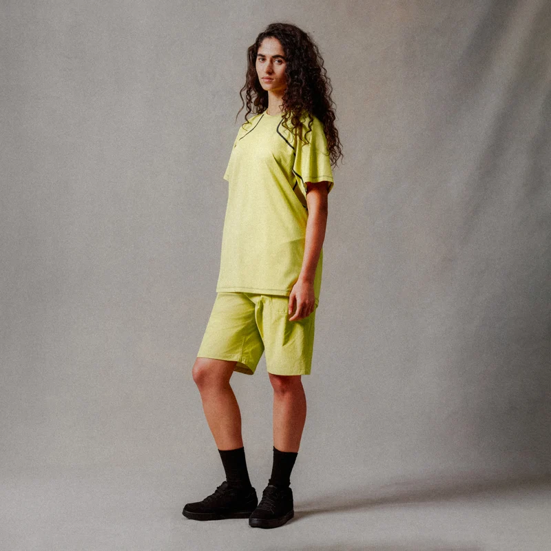 Unisex Corner S/S Tee - Celery