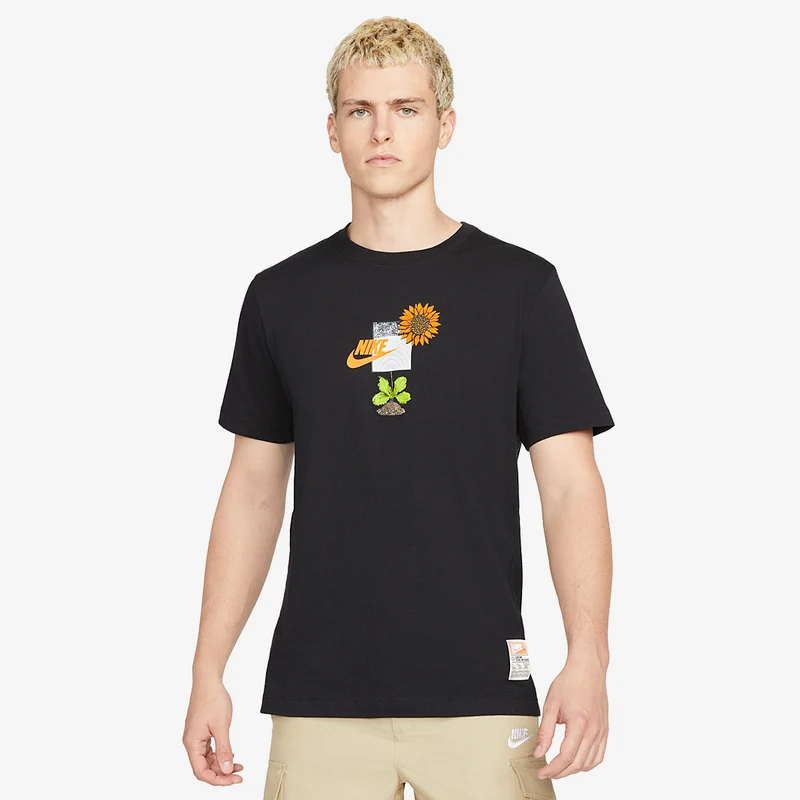 Nike Sportswear Sole Graphic T-Shirt