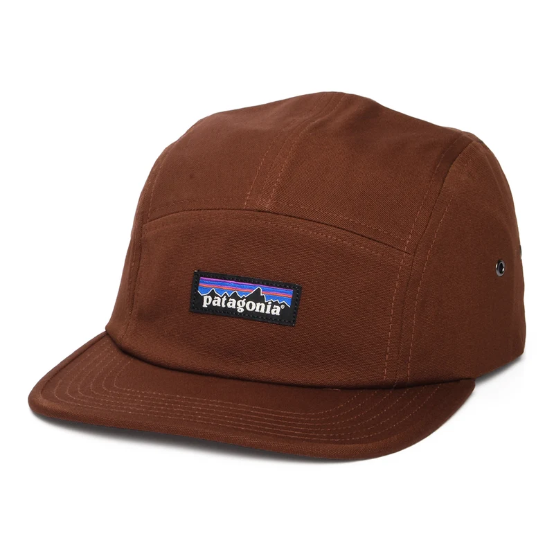 Patagonia P-6 Label Maclure 5 Paneelen Cap aus organischer Baumwolle - Dunkler Rost
