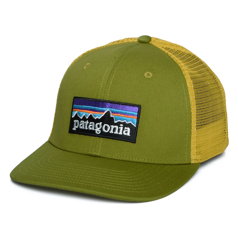 Patagonia P-6 Logo Trucker Cap aus organischer Baumwolle - Moosgrün