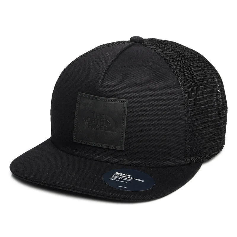 The North Face Half Dome Trucker Cap mit flachem Visier - Schwarz