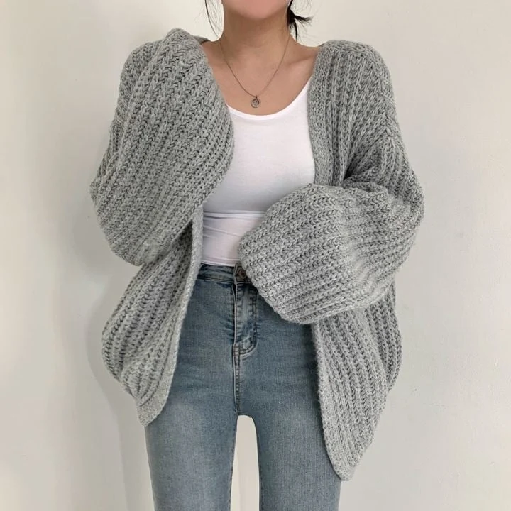 DaphnesWeste I Kuschelige Herbst-Strickjacke für Frauen