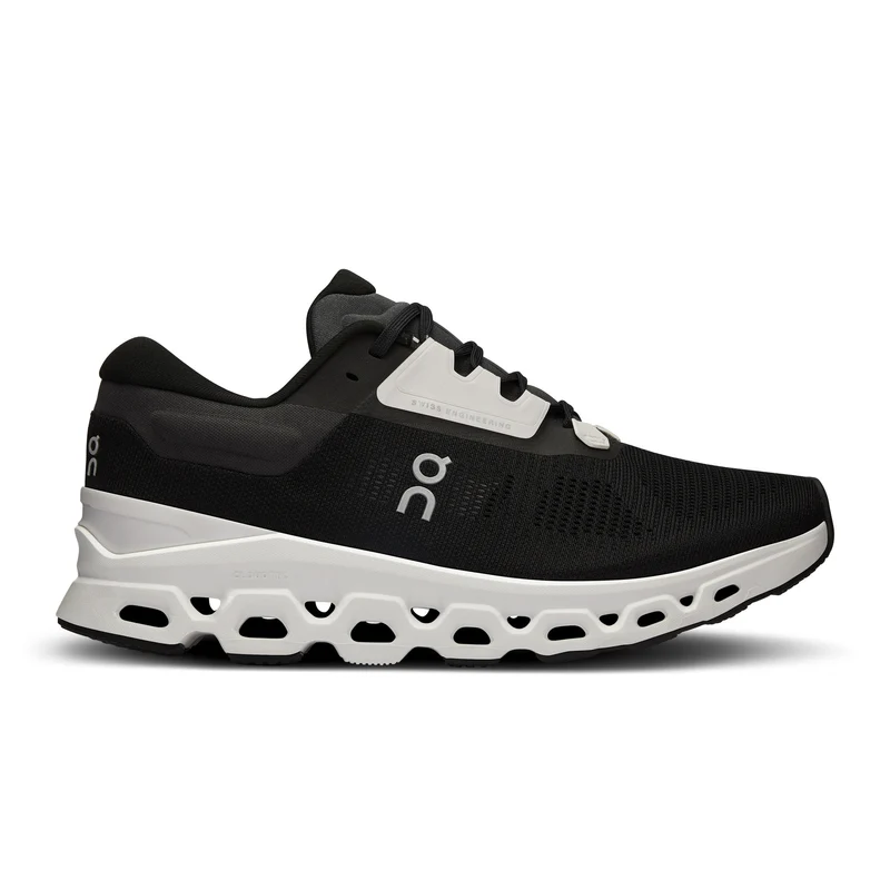 Cloudstratus 3 Running Shoes