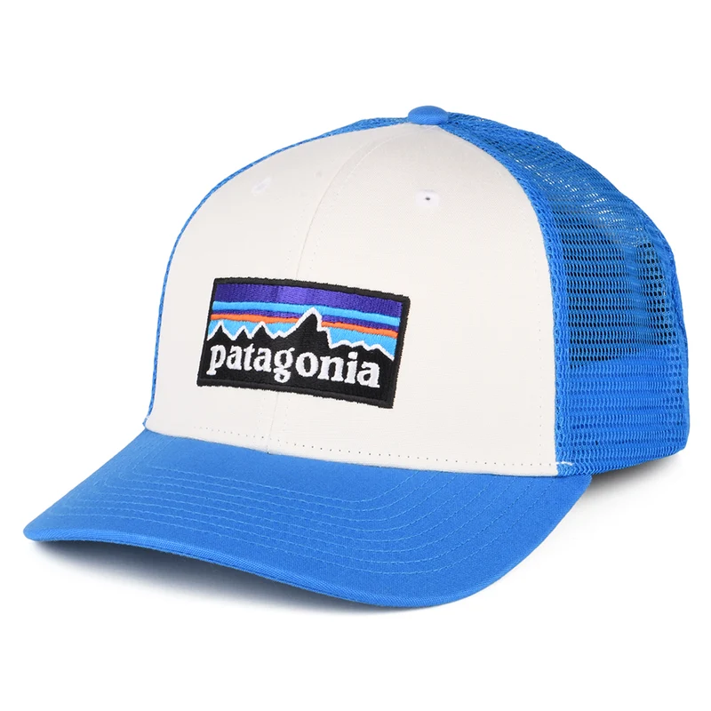 Patagonia P-6 Logo Trucker Cap aus organischer Baumwolle - Cremeweiß-Blau