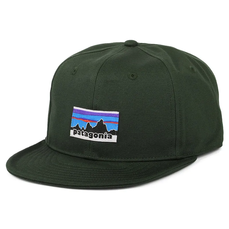 Patagonia Scrap Everyday OG Legacy Label Baseball Cap aus organischer Baumwolle - Waldgrün