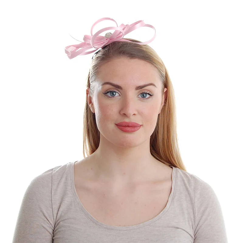 Failsworth Fascinator aus Satin - Hellrosa