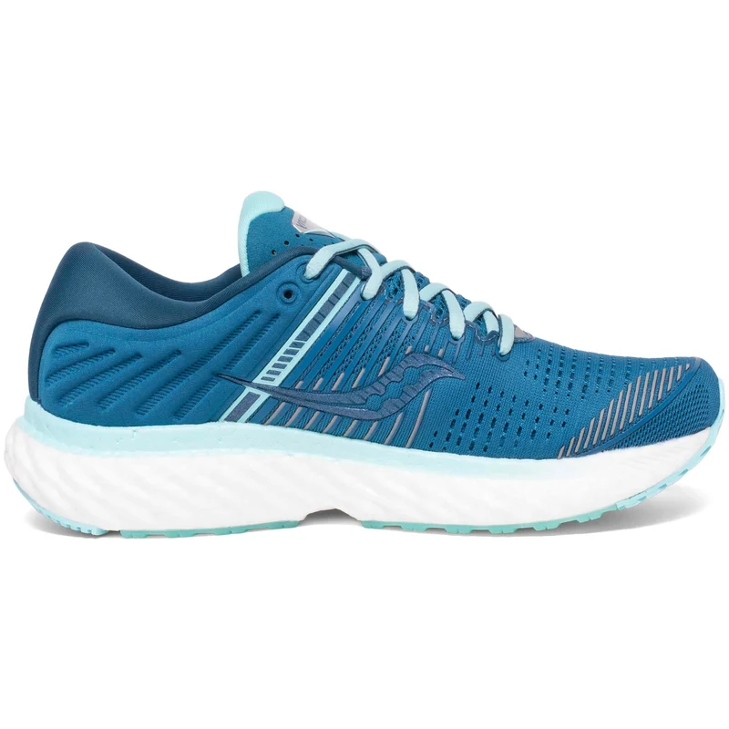 Triumph 17 Womens Running Shoes