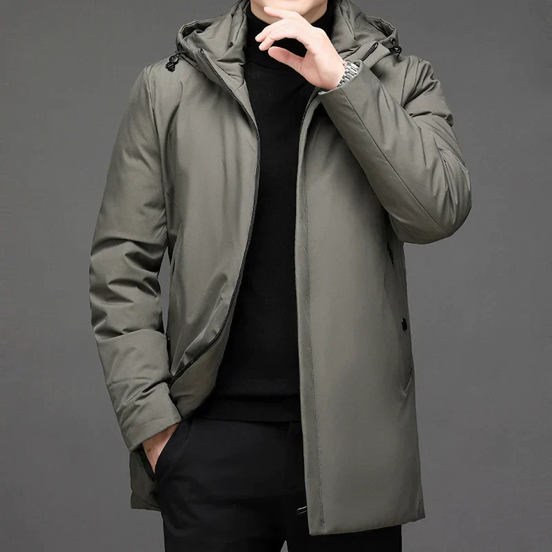 Winterliche Daunenjacke mit Kapuze – Victor