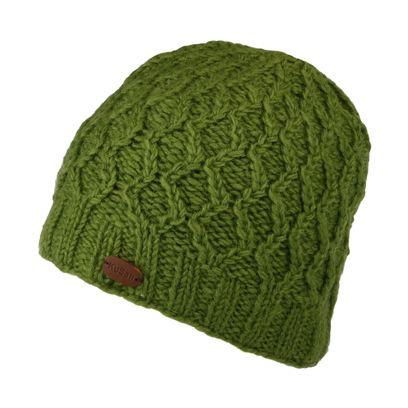 Kusan Brooklyn Beanie Mütze mit Zopfstrickmuster - Olivgrün